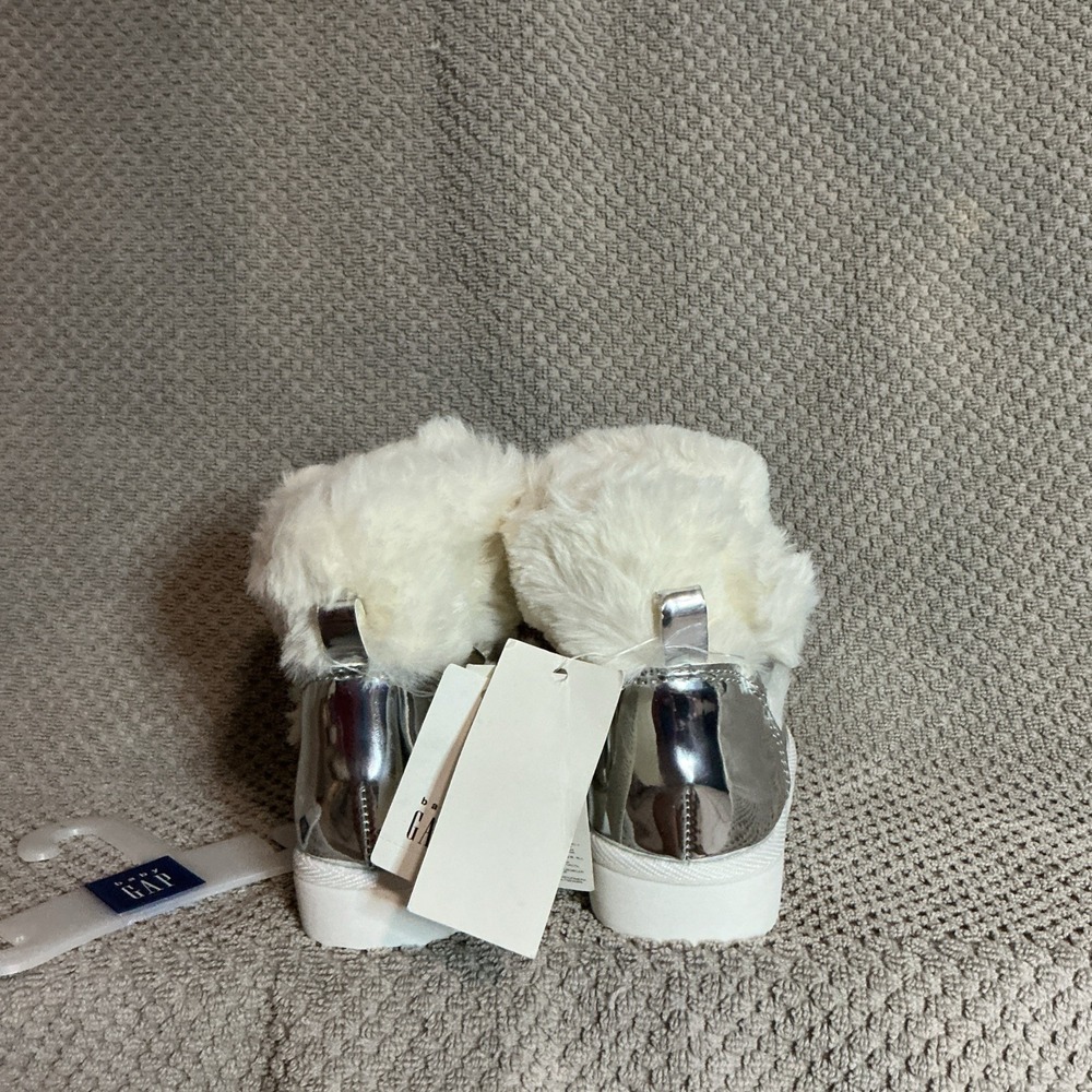 BabyGAP Cozy Critter Snow Boots Toddler Girl Size 5 NWT - Picture 4 of 10